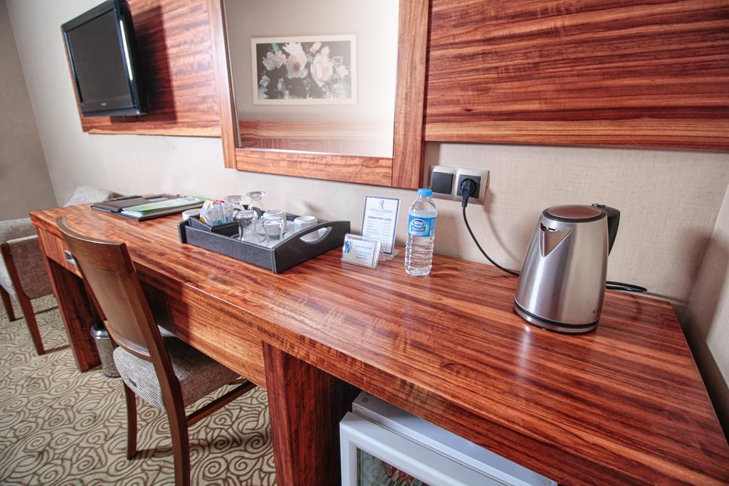 Adana Garden Business Hotel Bagian luar foto