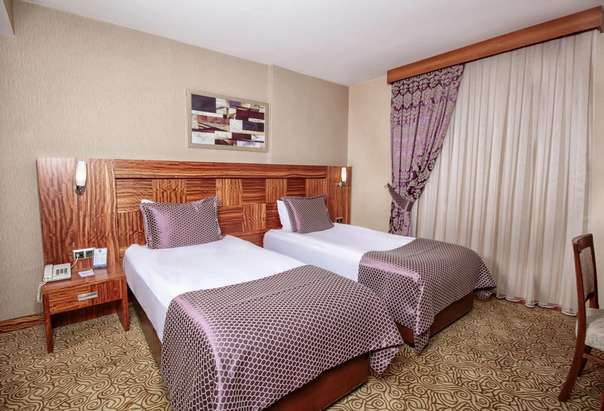 Adana Garden Business Hotel Bagian luar foto